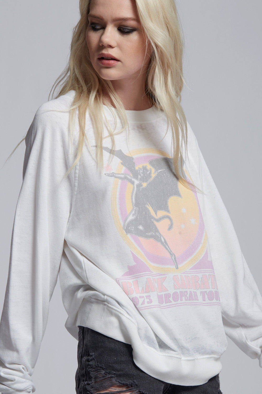 Black Sabbath 1975 Tour Sweatshirt – Vintage White Oversized Crew (50% Off)