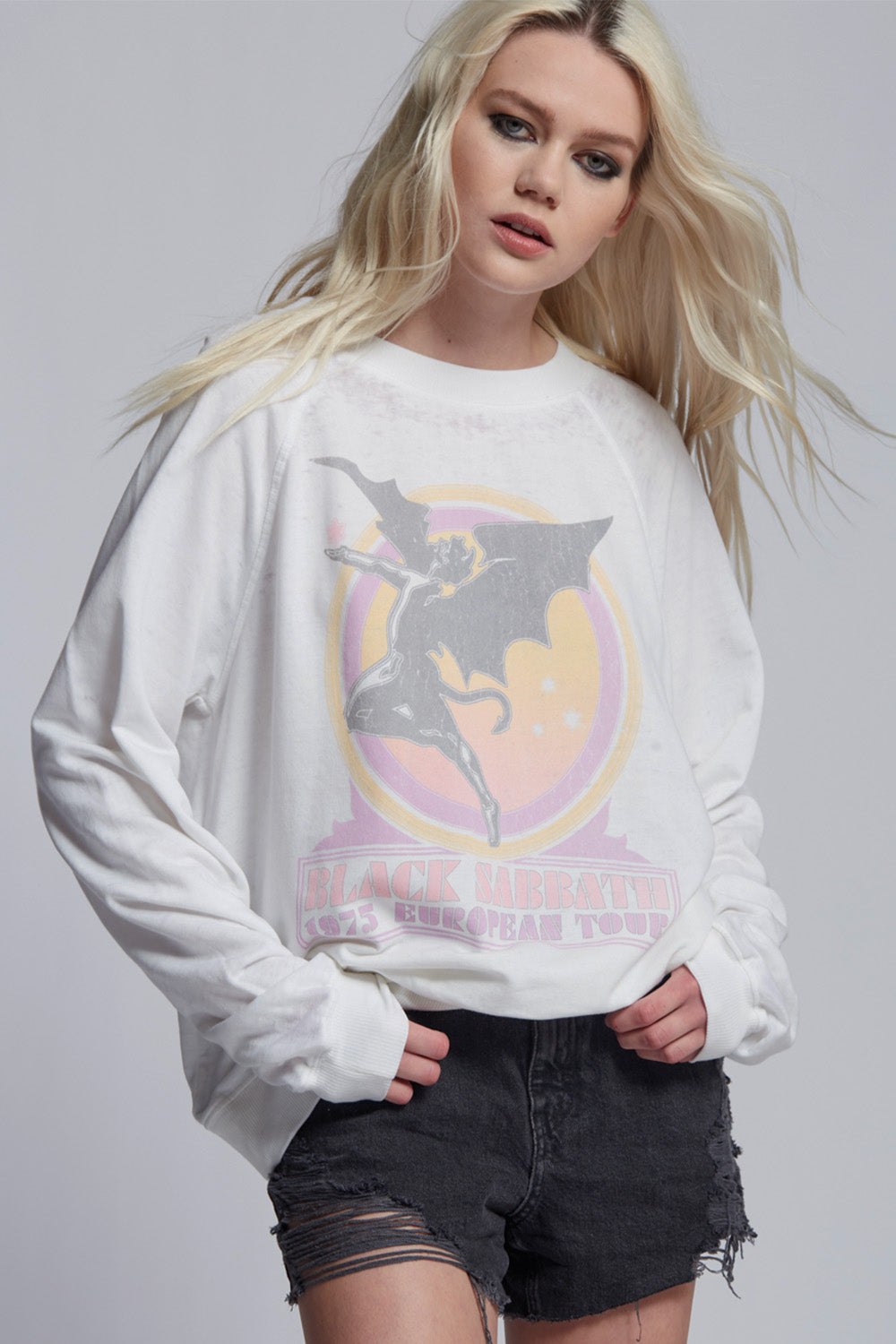 Black Sabbath 1975 Tour Sweatshirt – Vintage White Oversized Crew (50% Off)